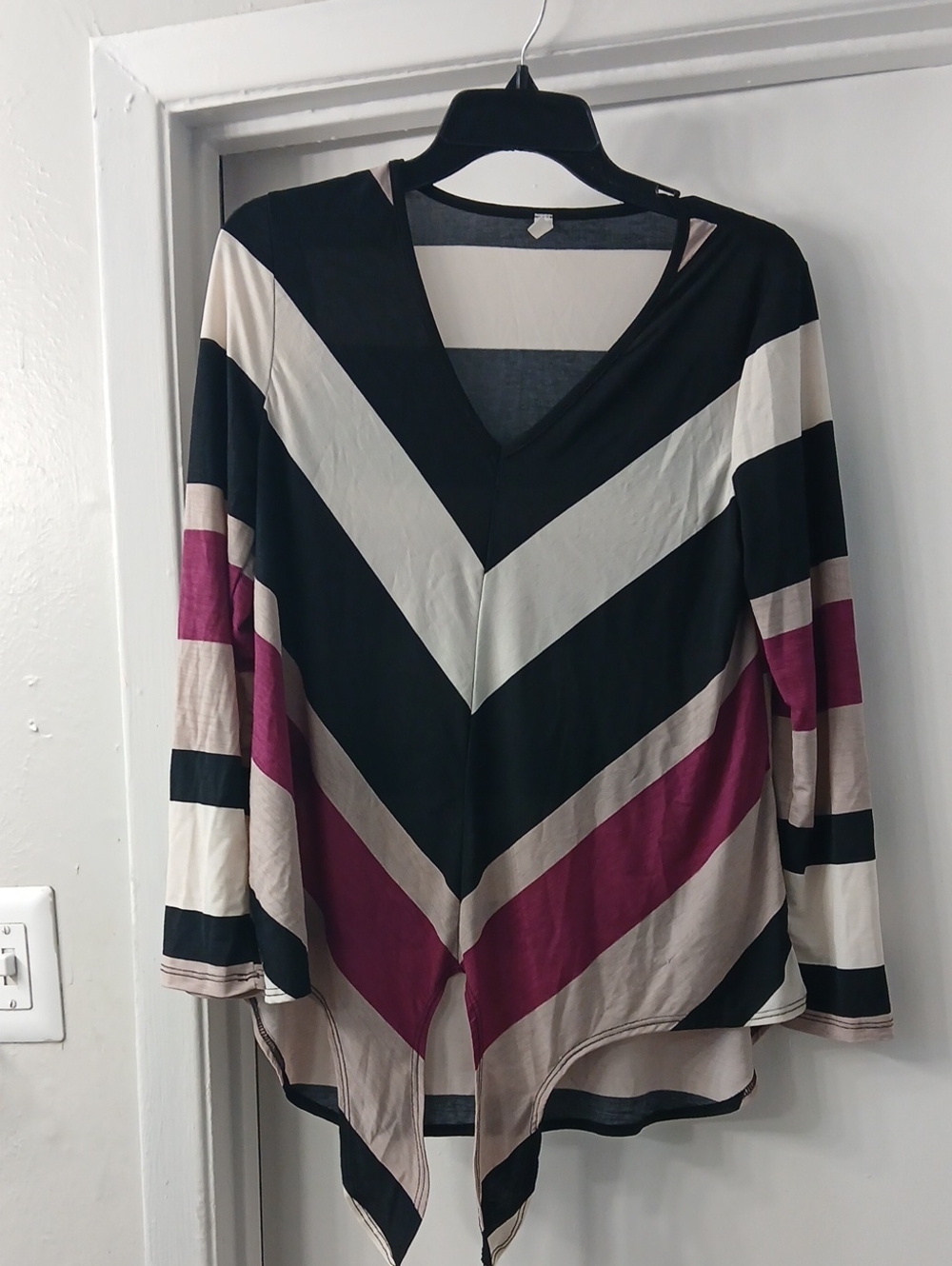 Emerald Chevron V‑Neck Tunic - Black, Cream & Berry